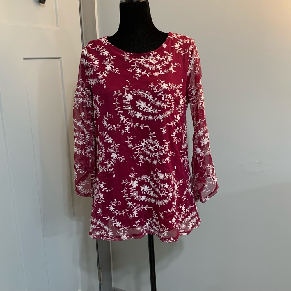 New Directions size Medium paisley design loose sleeves tunic style lined top